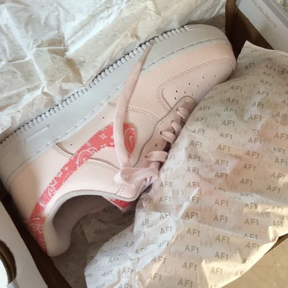 Nike Air Force 1 shoes - Picture 7 of 8